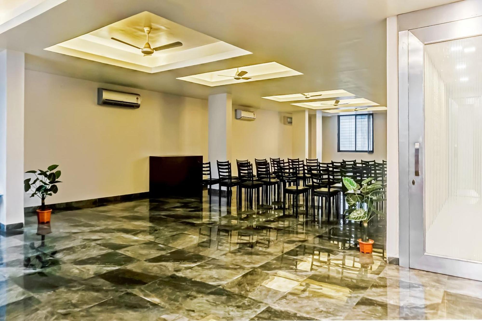 Hotel O Log Inn Plaza Near Eon It Park Πούνε Εξωτερικό φωτογραφία